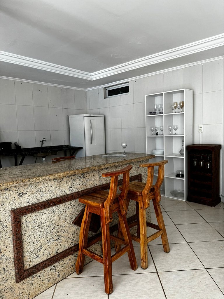 Apto exclusivo e individualizado com cozinha e banho privati