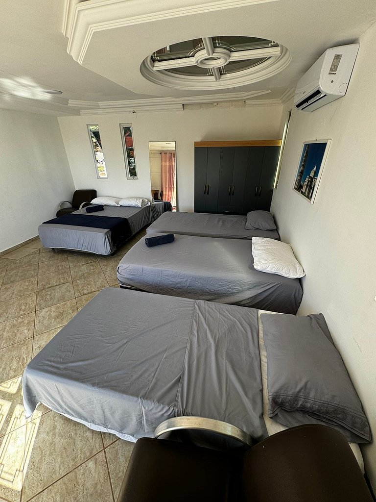 Apto exclusivo com banheiro