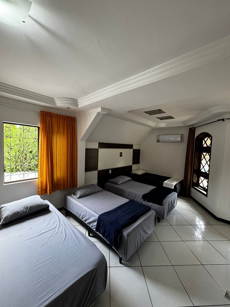 Quarto 03 - quadruplo 1 andar