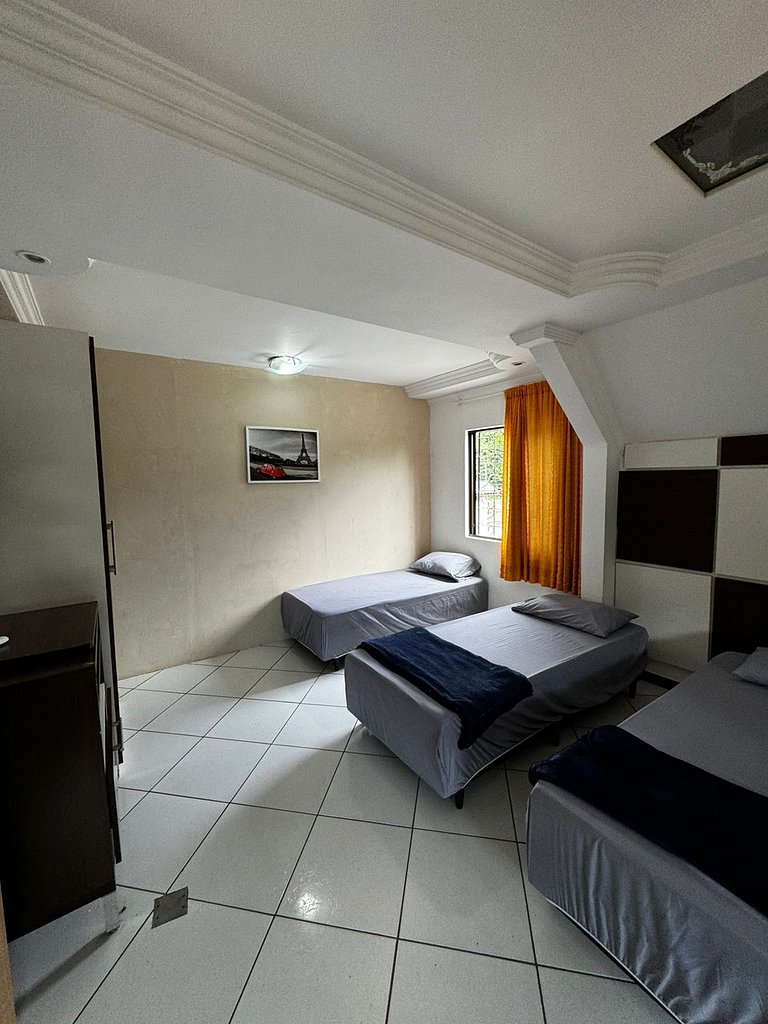 Quarto 03 - quadruplo 1 andar