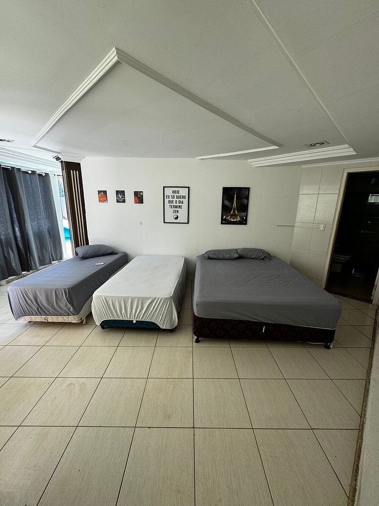 Apto exclusivo e individualizado com cozinha e banho privati